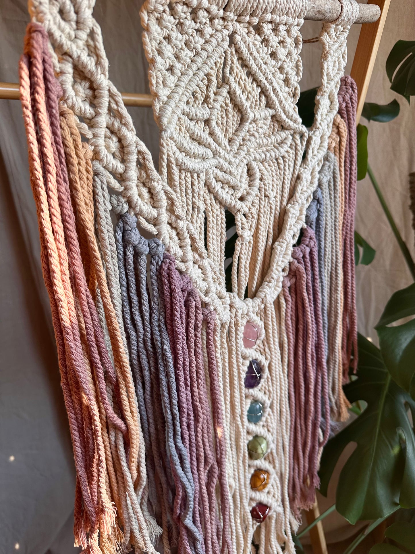 Tenture murale moyenne en macramé Lotus Chakra