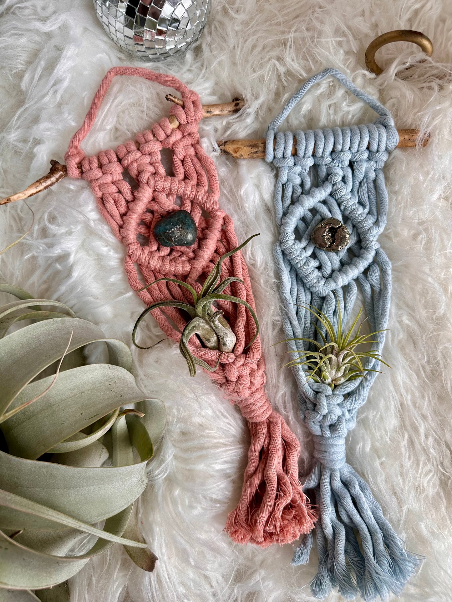 Colgador de macramé para plantas de aire