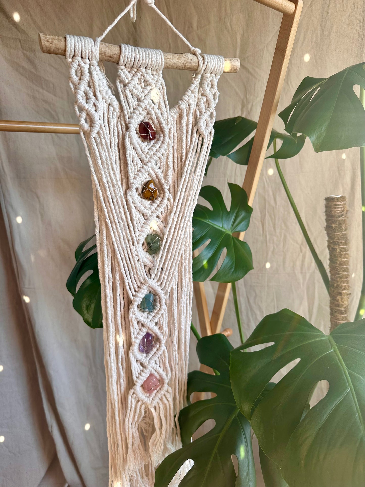 Colgante de pared de macramé de chakra pequeño