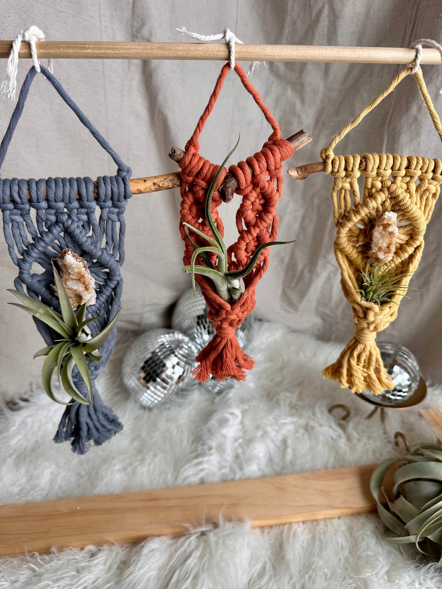 Colgador de macramé para plantas de aire