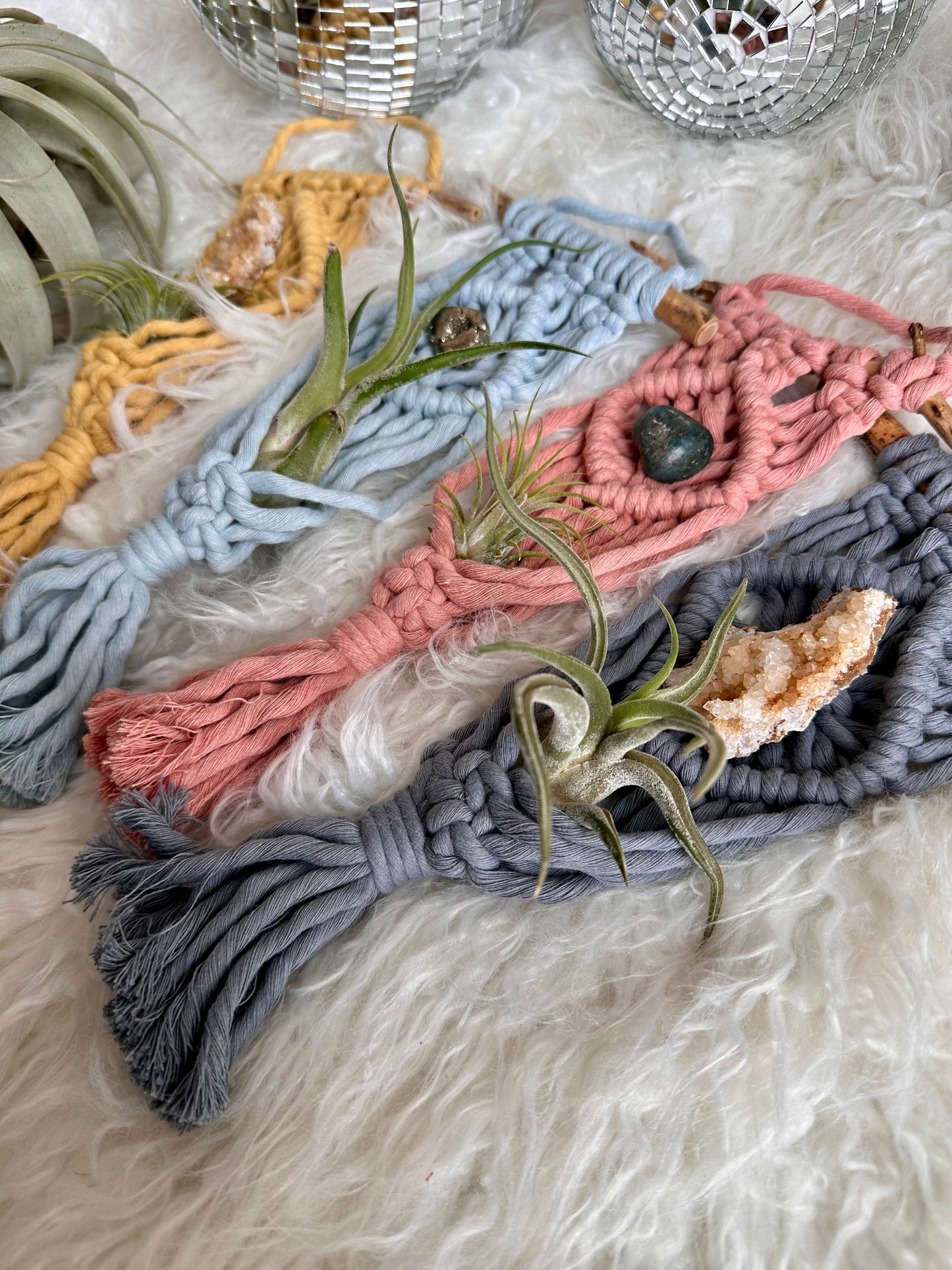 Colgador de macramé para plantas de aire